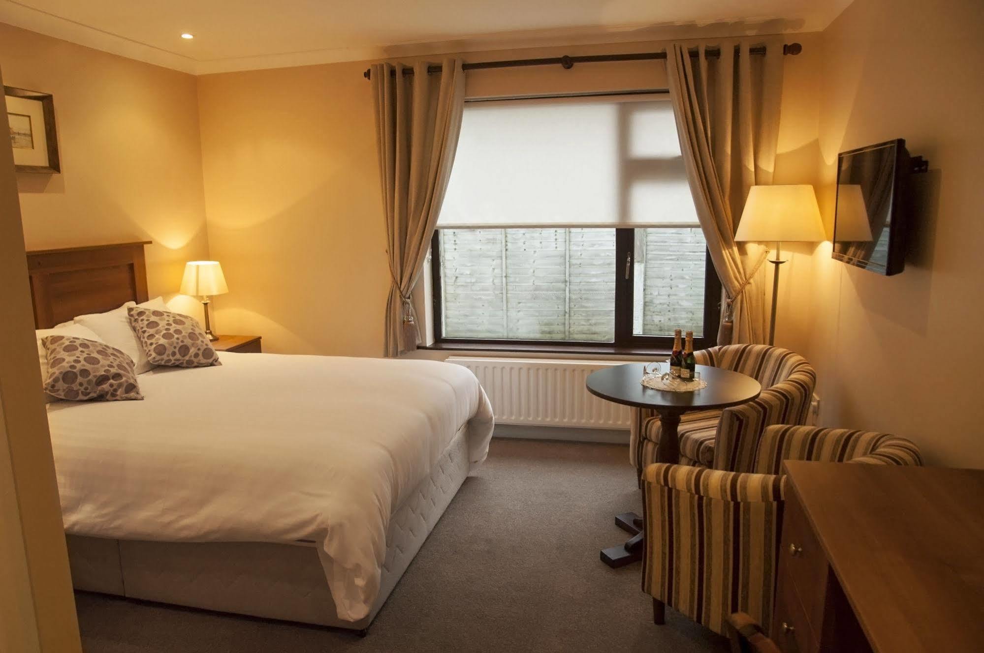 Hillview Self Catering Daire Lusk Dış mekan fotoğraf