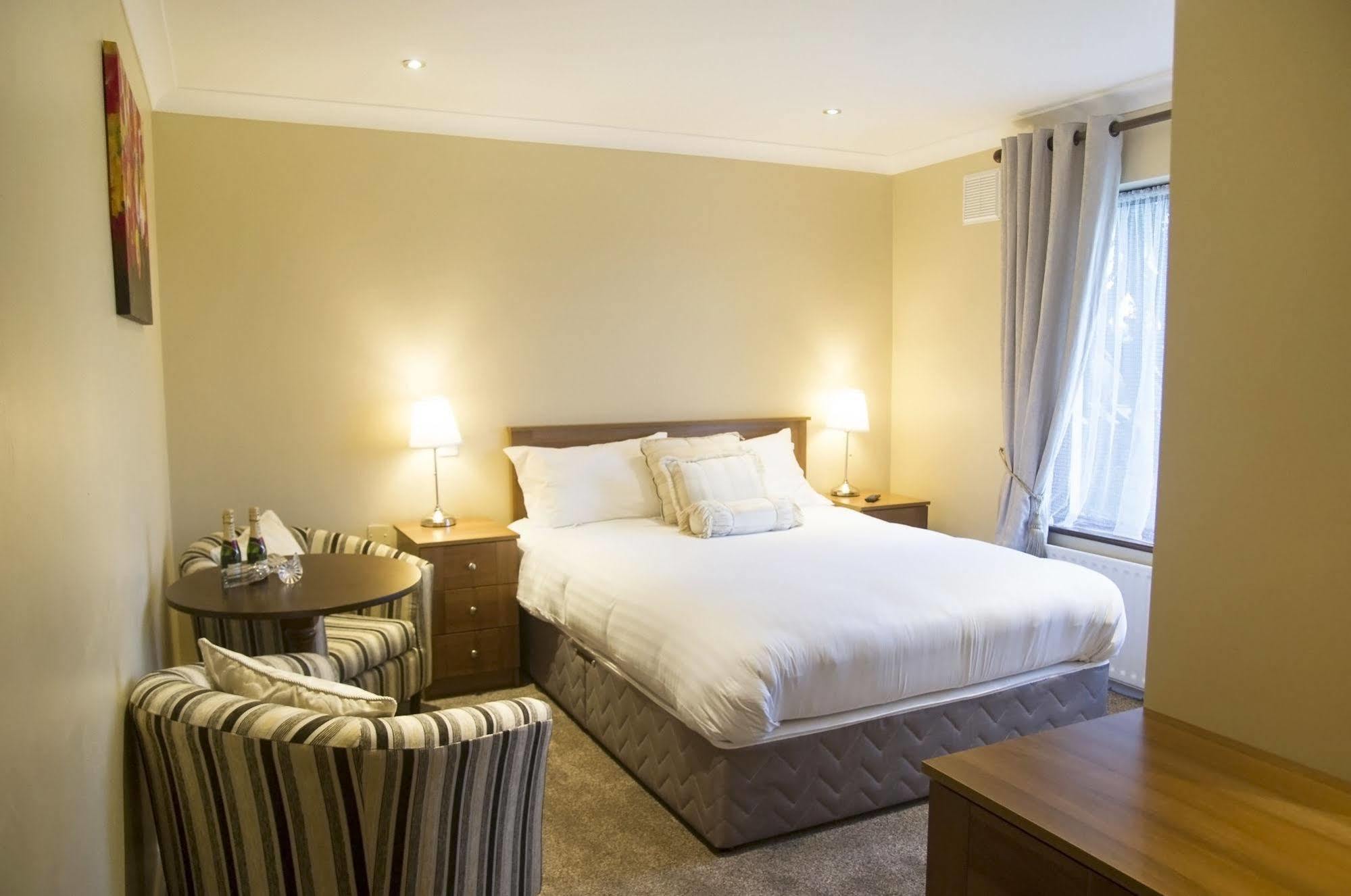 Hillview Self Catering Daire Lusk Dış mekan fotoğraf