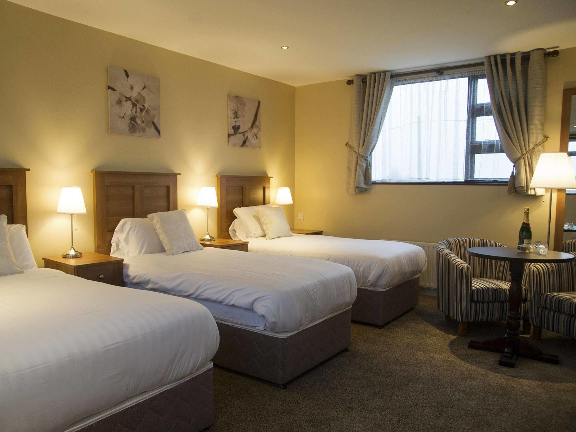 Hillview Self Catering Daire Lusk Dış mekan fotoğraf