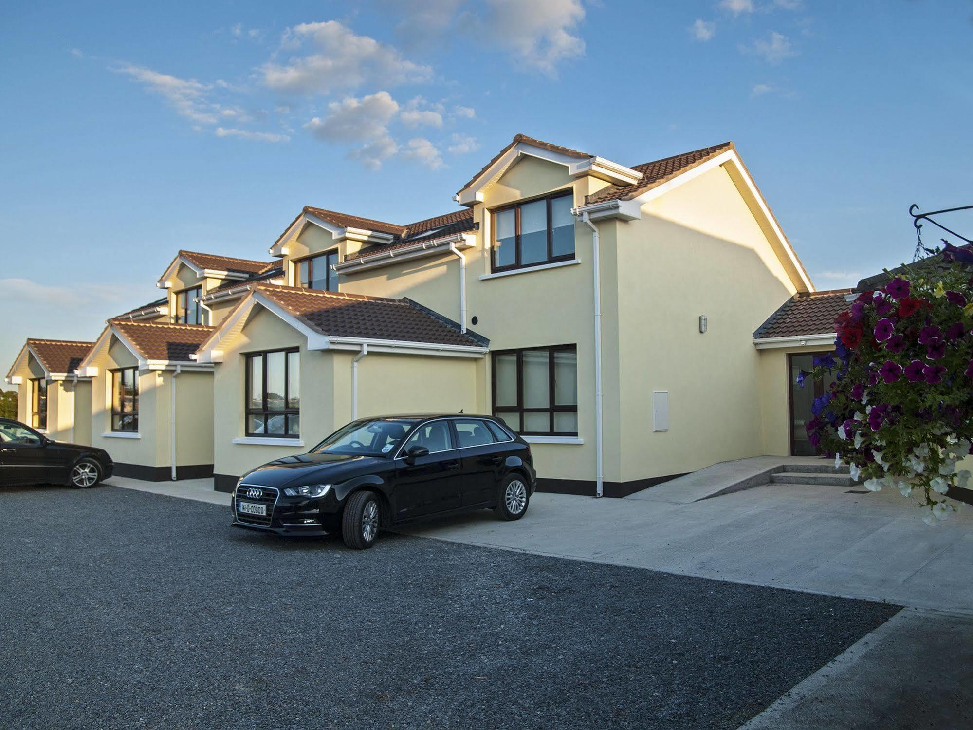 Hillview Self Catering Daire Lusk Dış mekan fotoğraf
